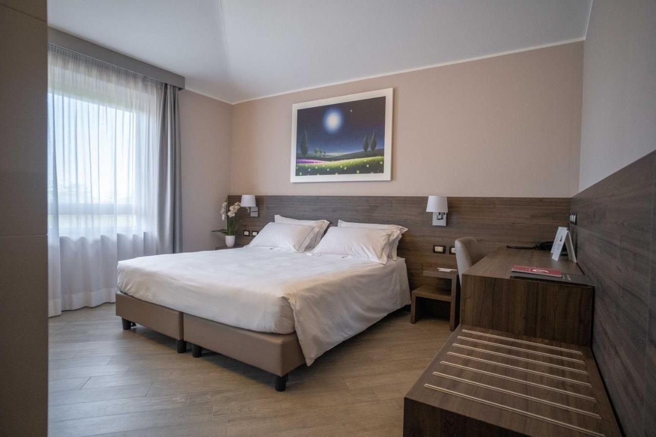 Hotel Guerro Castelvetro di Modena Exteriör bild